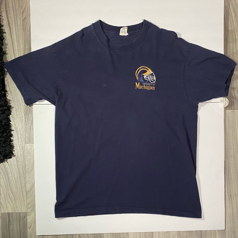 VINTAGE UNIVERSITY OF MICHIGAN TEE〽️